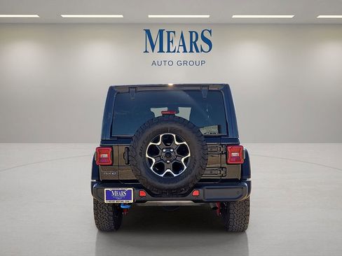 Used 2023 Jeep Wrangler Unlimited Rubicon 4xe image 4