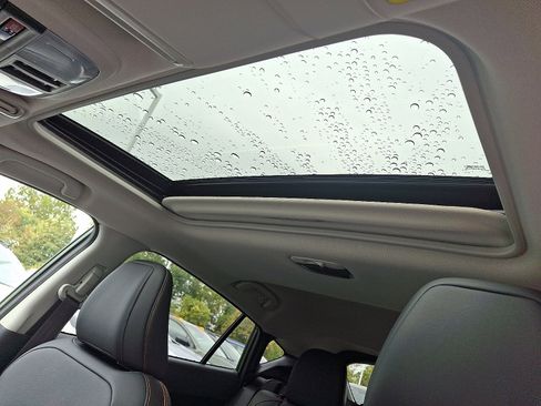 New 2025 Subaru Crosstrek 2.5i Limited image 10