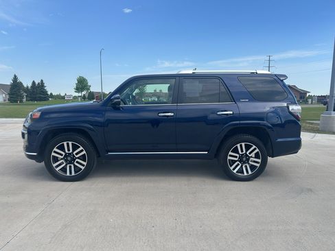 Used 2022 Toyota 4Runner Limited AWD/4WD image 1