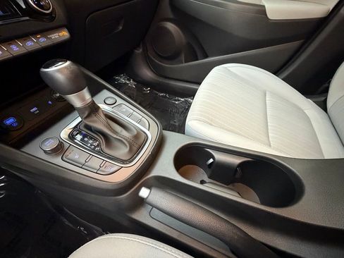 Used 2023 Hyundai Kona SEL w/ Convenience Package image 19