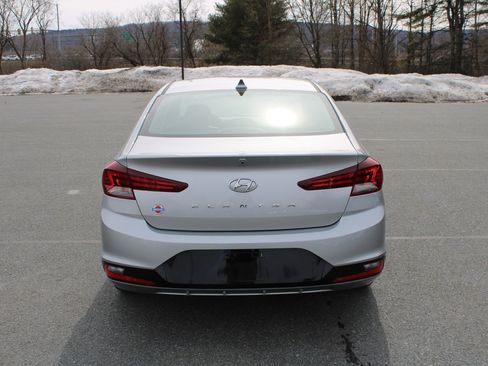 Used 2020 Hyundai Elantra SEL w/ Cargo Package (C1) image 2