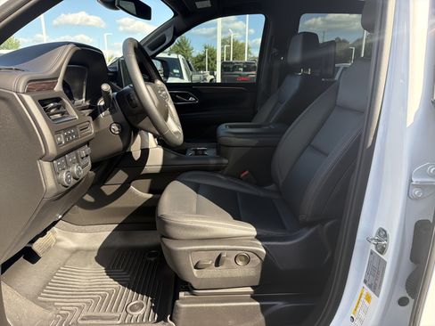 Used 2024 Chevrolet Tahoe Z71 w/ Off-Road Capability Package AWD/4WD image 16