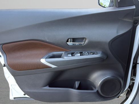Used 2024 Nissan Kicks SR FWD image 10