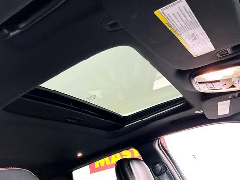 Used 2017 Jeep Grand Cherokee Trailhawk image 13