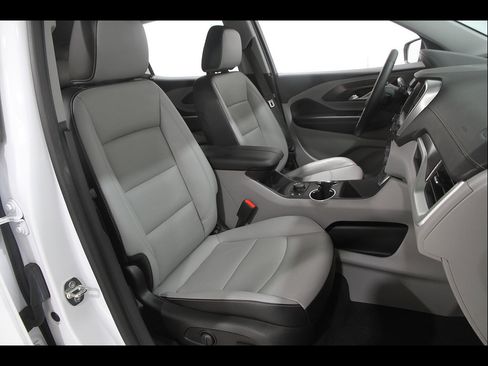 Used 2023 GMC Terrain SLT w/ Infotainment Package II AWD/4WD image 18