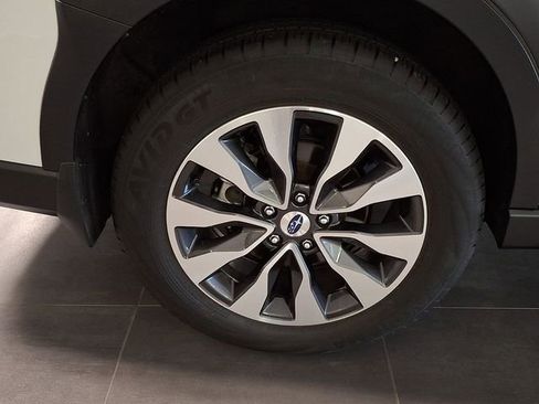 Certified 2025 Subaru Outback Limited image 7