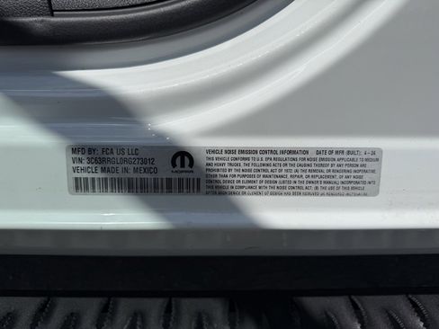 Used 2024 RAM 3500 Tradesman w/ Chrome Appearance Group image 44