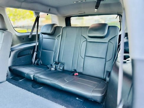 Used 2019 Chevrolet Suburban LT AWD/4WD image 14