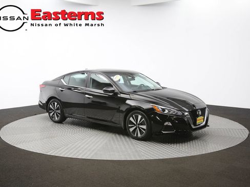 Used 2021 Nissan Altima 2.5 SV w/ SV Premium Package image 56