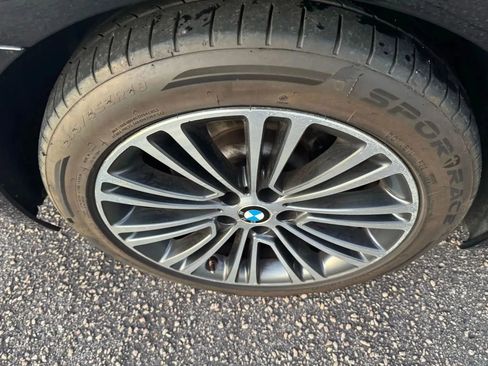 Used 2019 BMW 530i w/ Convenience Package image 25