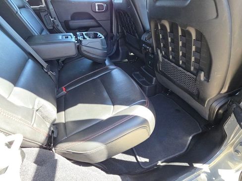 Used 2020 Jeep Wrangler Unlimited Rubicon AWD/4WD image 15