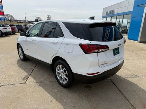 Certified 2024 Chevrolet Equinox LS image 3
