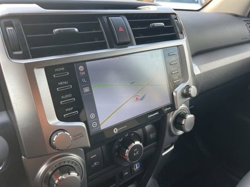 Used 2021 Toyota 4Runner SR5 Premium image 18