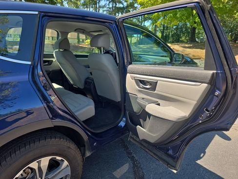 Used 2018 Honda CR-V LX image 17