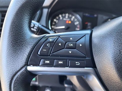 Used 2019 Nissan Rogue S image 26