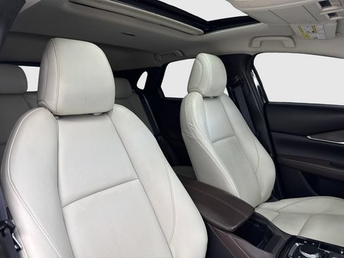 Used 2023 MAZDA CX-30 AWD 2.5 S w/ Premium Package image 38