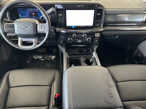 New 2026 Ford F250 Lariat w/ Black Appearance Package image 15