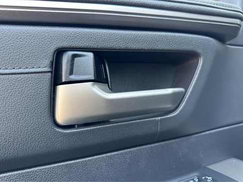 Used 2022 Toyota Tundra Limited image 35