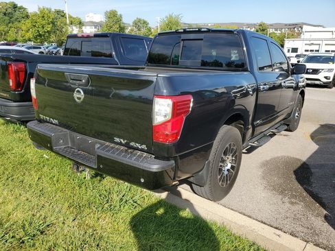 Certified 2021 Nissan Titan SV w/ Accessory Utility Package AWD/4WD image 21
