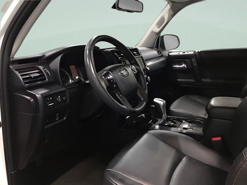 Certified 2021 Toyota 4Runner TRD Off-Road Premium w/ Moonroof Package AWD/4WD image 19