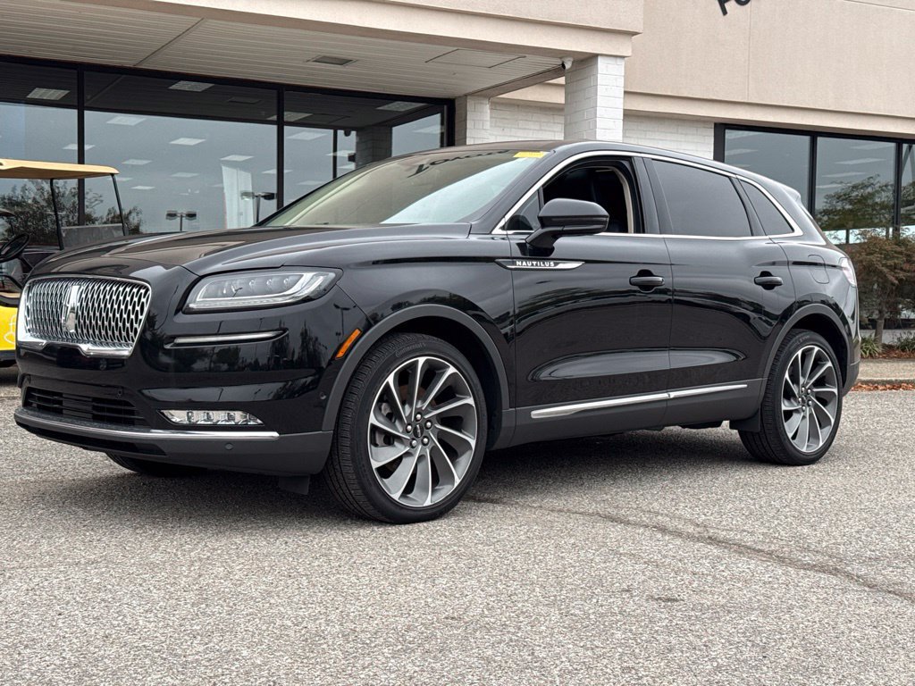 Used 2023 Lincoln Nautilus Reserve w/ Equipment Group 202A AWD/4WD image 6