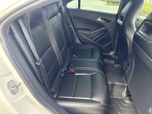 Used 2019 Mercedes-Benz CLA 250 image 15