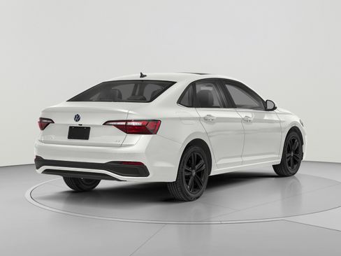 Used 2024 Volkswagen Jetta SE w/ Panoramic Sunroof Package FWD image 2