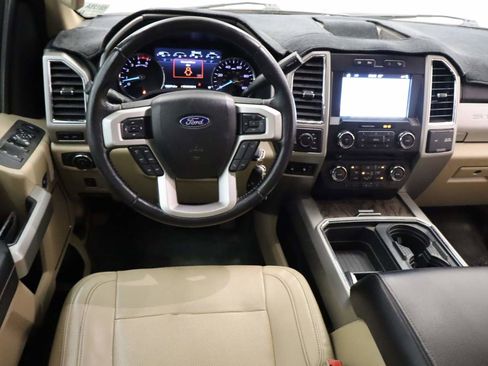 Used 2018 Ford F250 Lariat w/ Chrome Package AWD/4WD image 4