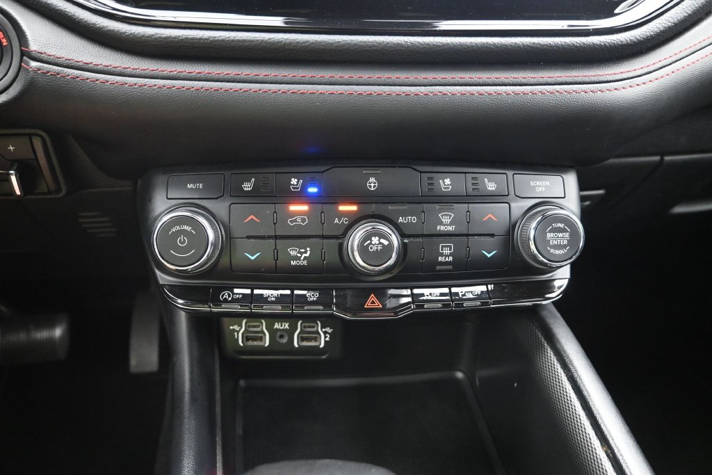 Used 2024 Dodge Durango GT RWD image 18