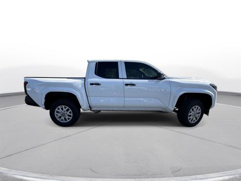 Used 2026 Toyota Tacoma SR image 5