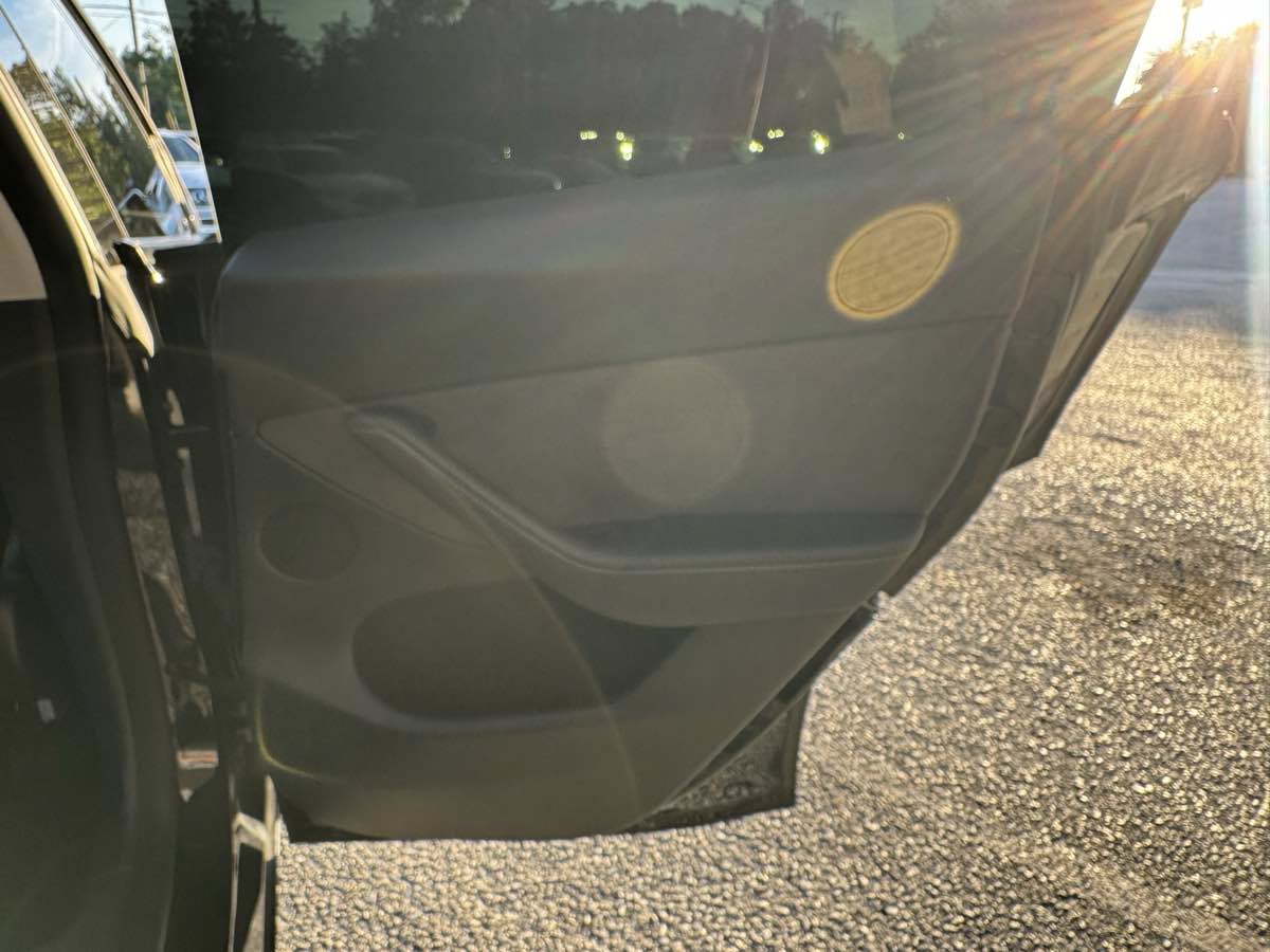 Used 2022 Tesla Model Y Performance AWD/4WD image 24