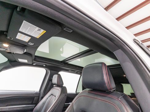 Used 2023 Ford Expedition Limited RWD image 18