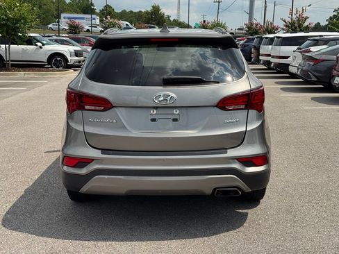 Used 2017 Hyundai Santa Fe Sport FWD image 10