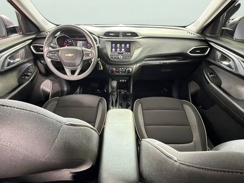 Used 2022 Chevrolet TrailBlazer LS FWD image 30