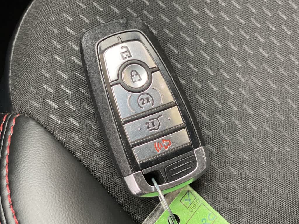 Used 2025 Ford Escape ST-Line Select AWD/4WD image 27