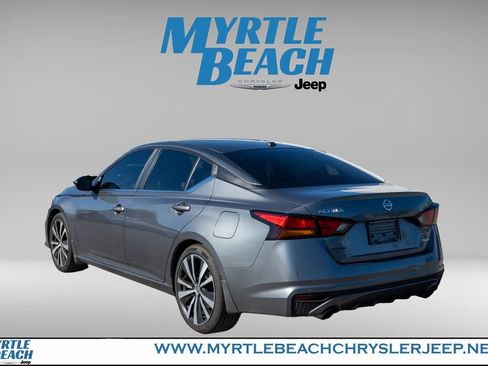 Used 2022 Nissan Altima 2.0 SR image 4