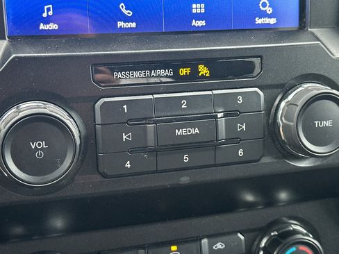 Used 2020 Ford F150 XLT image 30