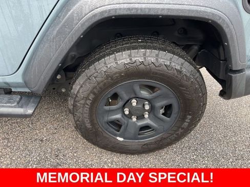 Used 2025 Jeep Wrangler Unlimited Sport AWD/4WD image 31