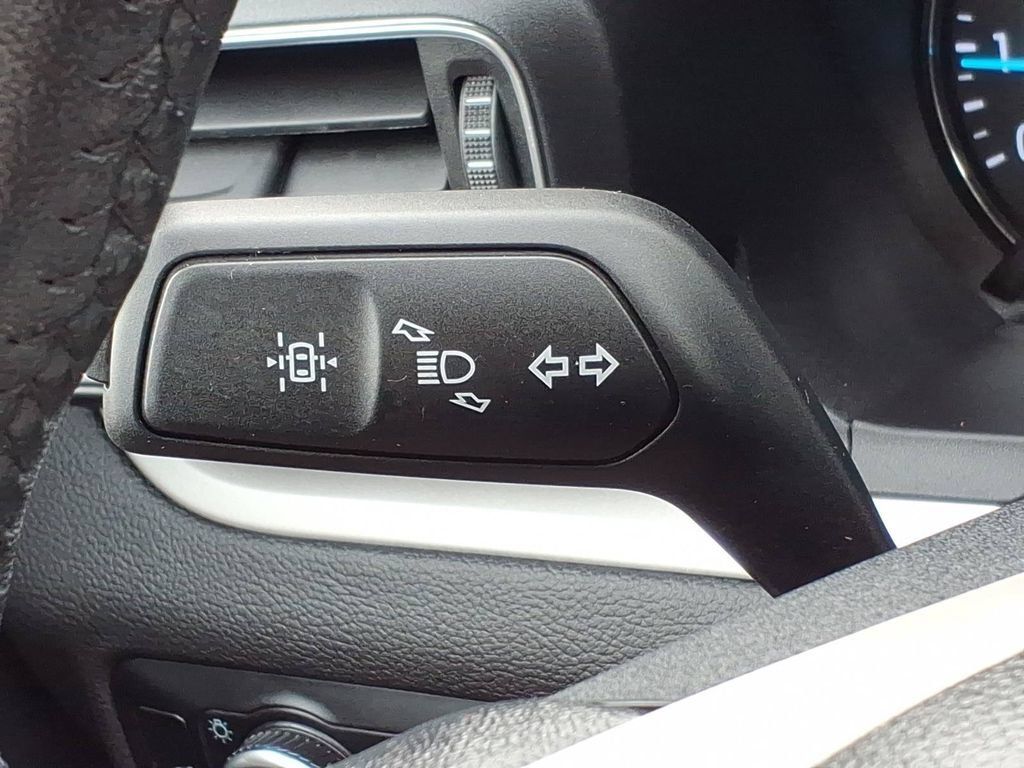 Used 2023 Ford Explorer XLT w/ Equipment Group 202A AWD/4WD image 28