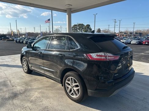 Used 2024 Ford Edge SEL image 4