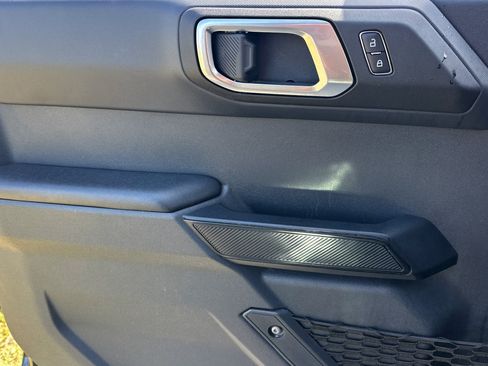 Used 2025 Ford Bronco Big Bend AWD/4WD image 10
