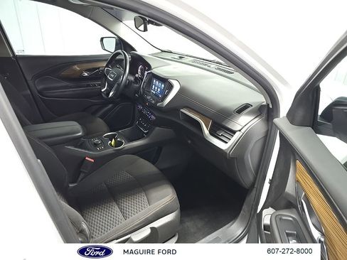Used 2020 GMC Terrain SLE w/ Driver Convenience Package image 15