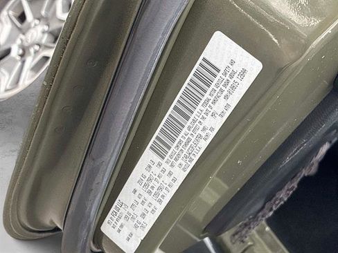 Used 2015 Jeep Wrangler Rubicon w/ Dual Top Group image 33