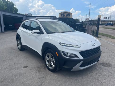 Used 2022 Hyundai Kona SEL FWD image 3