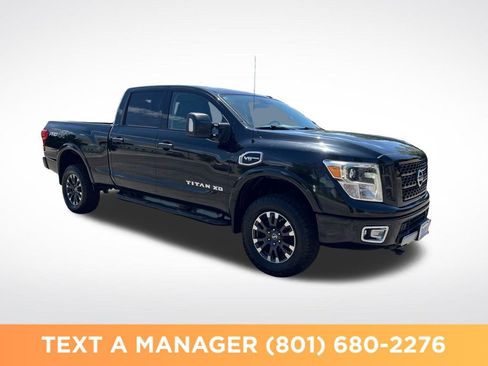 Used 2018 Nissan Titan PRO-4X w/ Pro-4x Utility Package AWD/4WD image 7