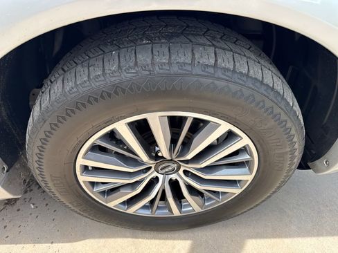 Used 2023 Nissan Armada SL RWD image 50