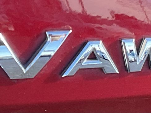 Used 2019 Nissan Rogue SV image 11