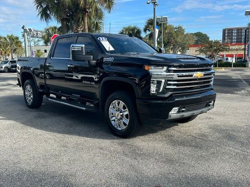 Used 2022 Chevrolet Silverado 2500 High Country w/ Z71 Off-Road Package image 9