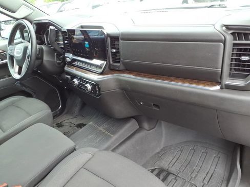 Used 2024 GMC Sierra 1500 Elevation AWD/4WD image 11
