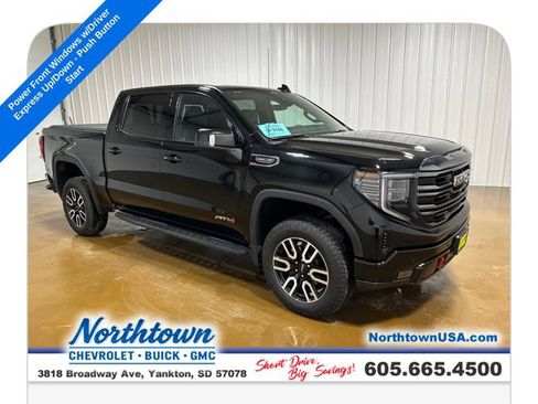 Used 2024 GMC Sierra 1500 AT4 w/ Technology Package AWD/4WD image 8